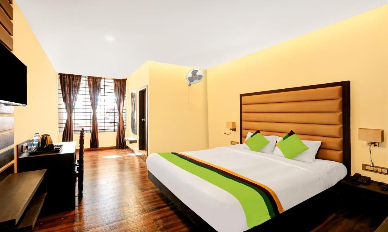 Hotel Treebo Doha King Madikeri Esterno foto