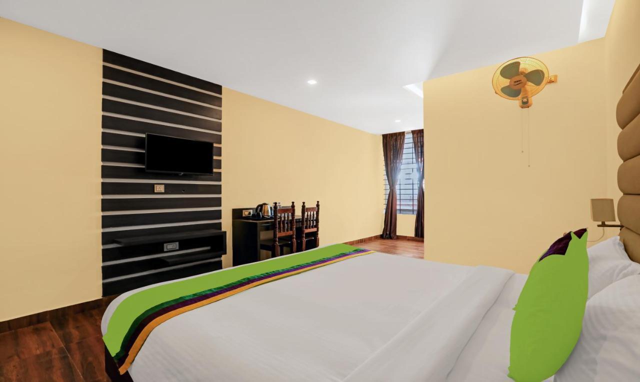 Hotel Treebo Doha King Madikeri Esterno foto