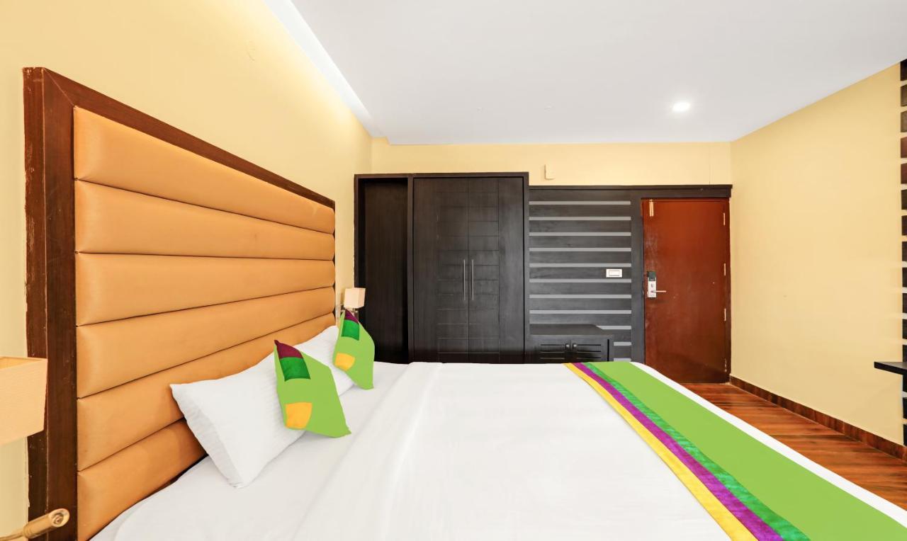 Hotel Treebo Doha King Madikeri Esterno foto