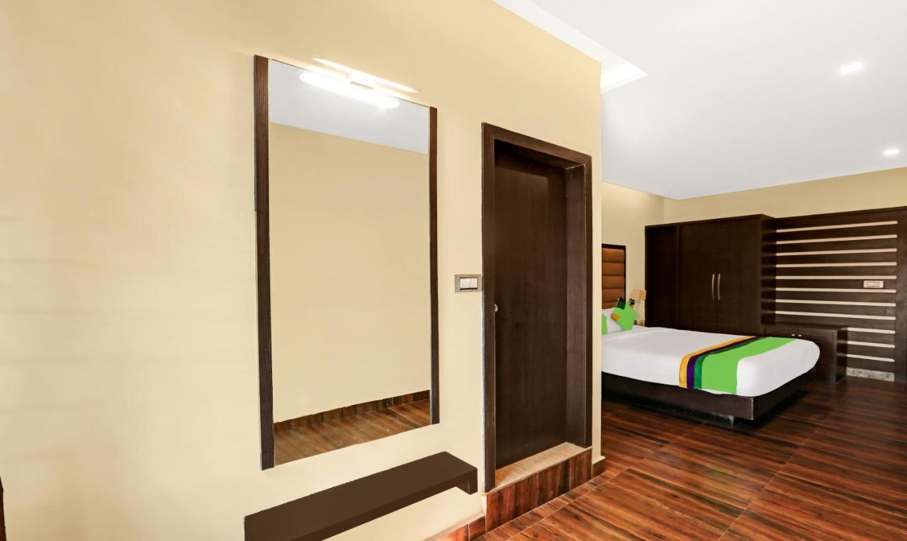 Hotel Treebo Doha King Madikeri Esterno foto